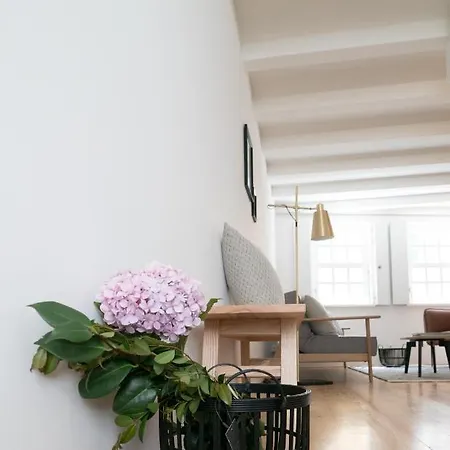 Souto Apartment *